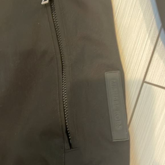 Michael Kors - Picture 3 of 4